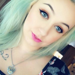 Meet your Posher, Alicia